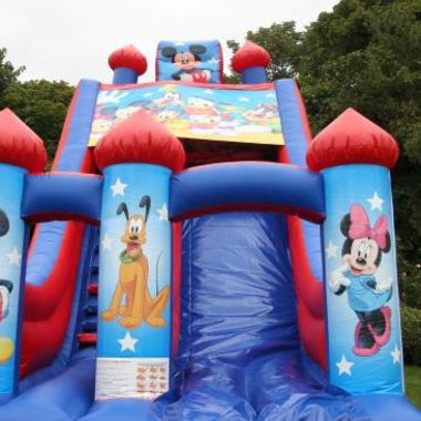 24ftlong X 28fthigh X15ftwide New Disney Megga Slide Red And Blue