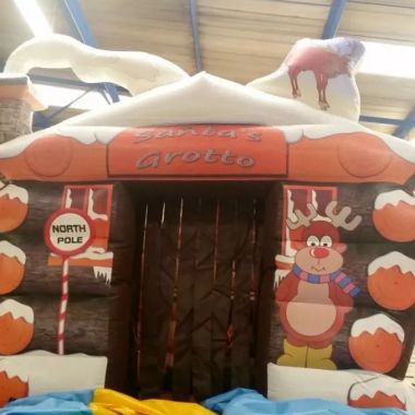 Deluxe Santas Grotto 15 X 12 Feet