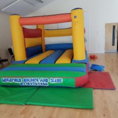 11x15 Unisex Colour Castle