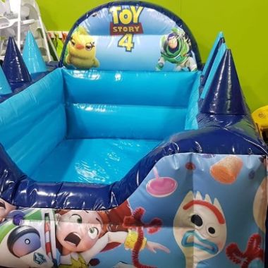 8ft X 6ft Premium Air Juggling Ball Pool