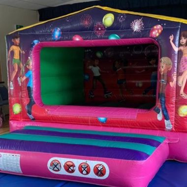 Party Time Box 10ft X 10ft This Is A Low Castle Only Being 7.5 Ft