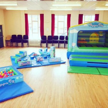 Peppa Pig Package Castle Is 14 Ft X 8ft - Indoor Hire Only