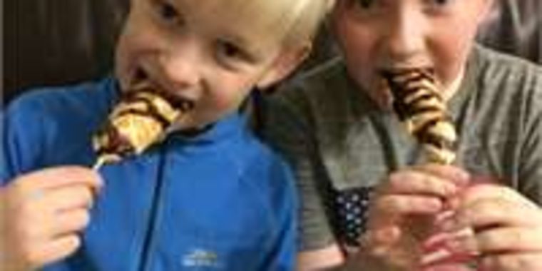 Brand New Hot Waffles, Candy Floss And Fudge Puppies @ Its Funtime