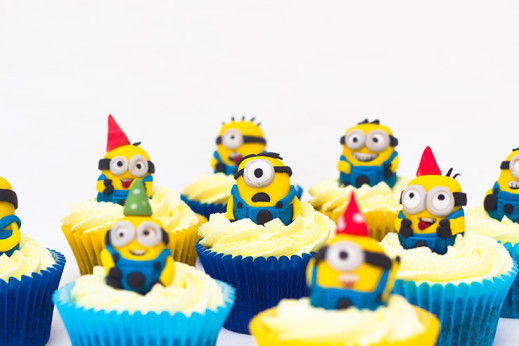 Minion-Cupcakes-1-738_fyv7ig