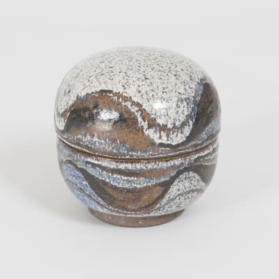 Marianne Starck lidded bowl