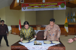 KUNJUNGAN KERJA SETJEN WANTANAS DAN MOU TENTANG SEMILOKARNAS DENGAN UNIPERSITAS PALANGKA RAYA TA. 2017