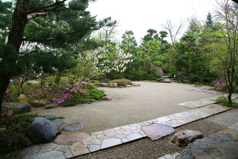 rock garden at Anderson Gardens