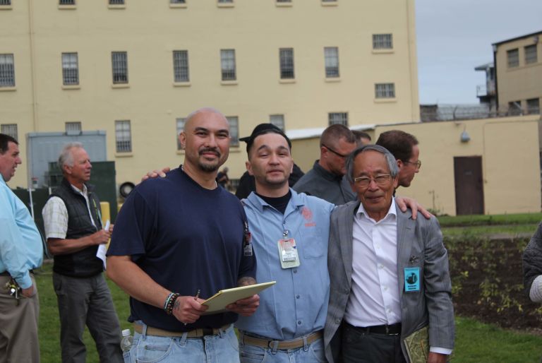 group working on garden at Oregon State Penitentiary