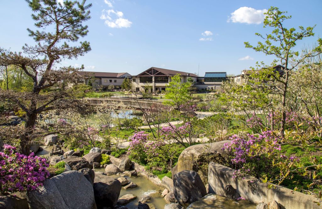 view of garden and buildings at Rosecrance Griffin Williamson Campus