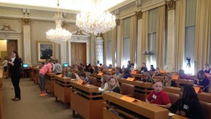Barnparlament i Åbos fullmäktigesal.