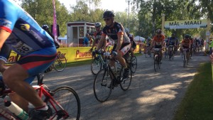 Första starten på söndag morgon, A 106 km herrar.