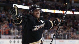 Teemu Selänne petades då hans Ducks förlorade. Teemu Selänne.
