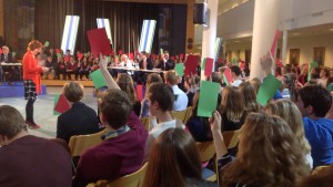 Förberedelser inför partiledardebattien i Lärkan. Partiledardebatt i Lärkan