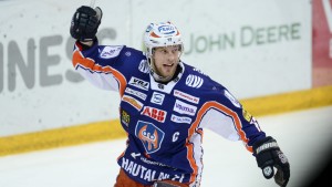 Nieminen matchvinnare för Tappara. Ville Nieminen avgjorde den andra finalen för Tappara.
