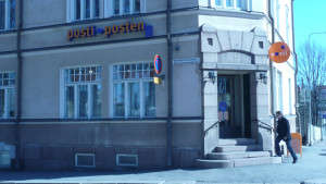 Beslut om en stängning av posten i Lovisa centrum blir klart först om en månad posten i lovisa