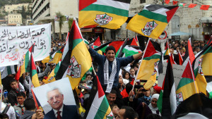 Mahmoud Abbas supportrar demonstrerade på Västbanken inför förhandlingarna med Israel. Abbas supportrar