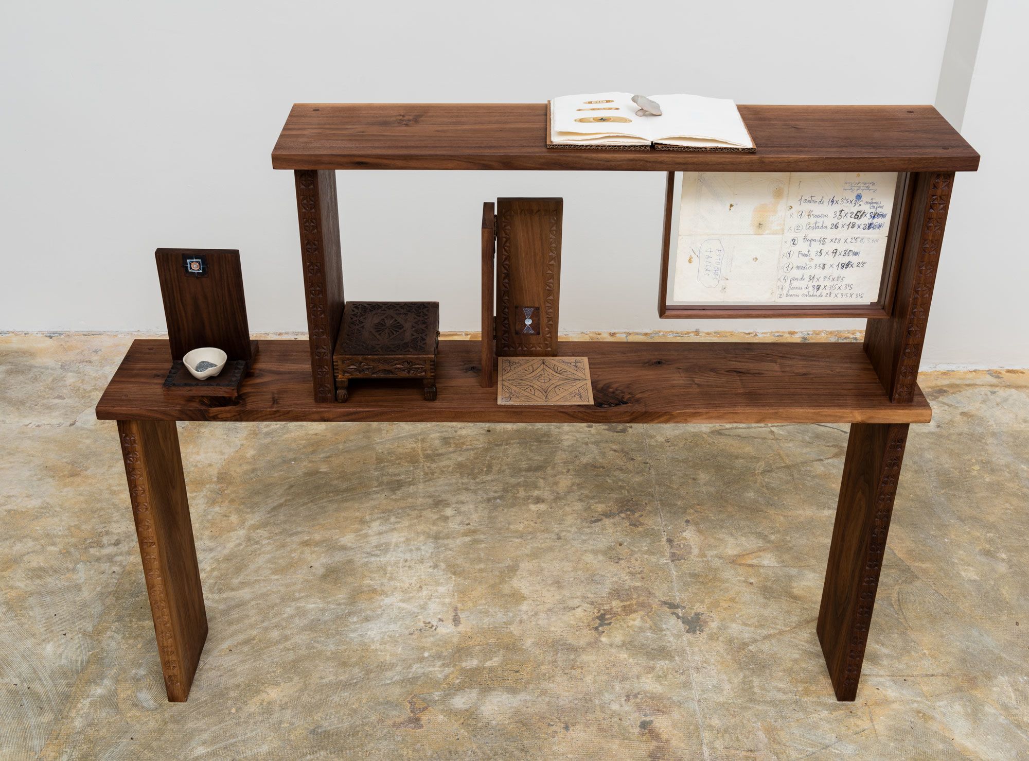 Shelf/Estantería