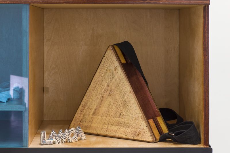 Alice Könitz, LAMOA (Los Angeles Museum of Art) Museum Store, detail