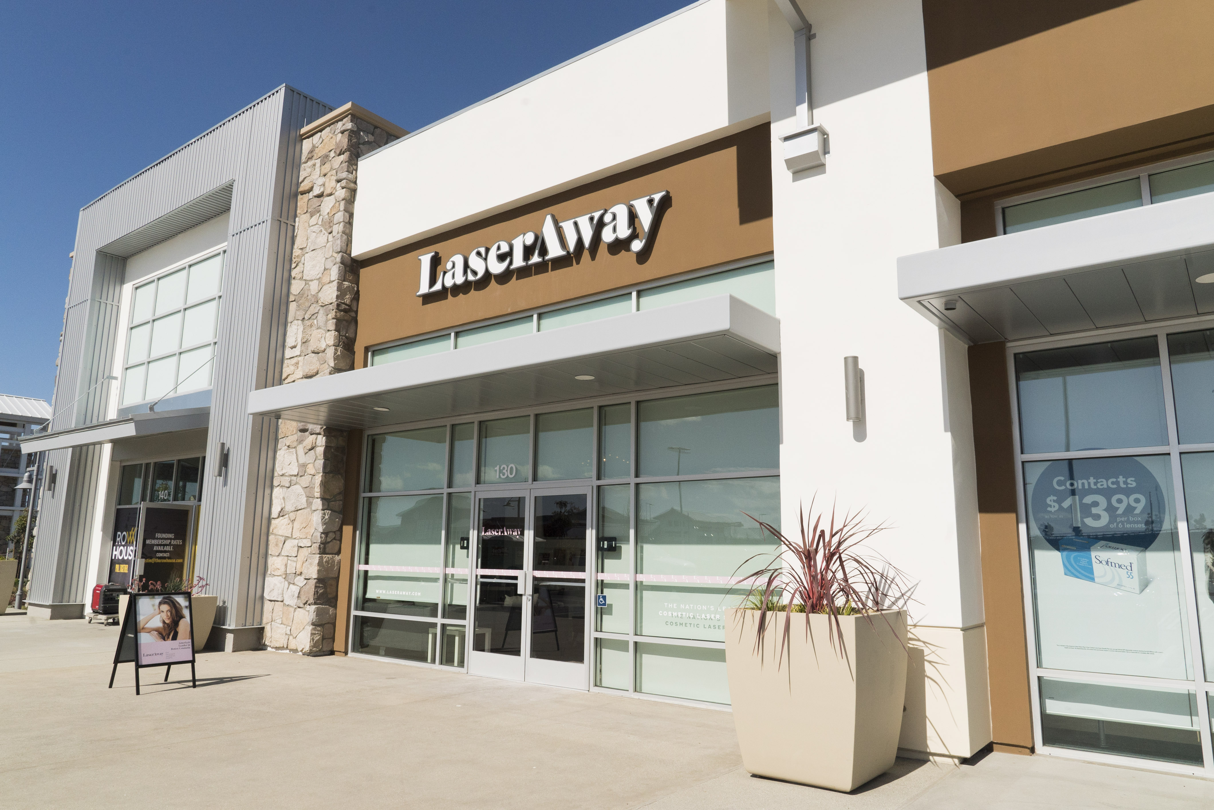 LaserAway Tustin Clinic Image LaserAway Tustin Clinic Image