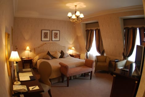The Leonard Hotel
