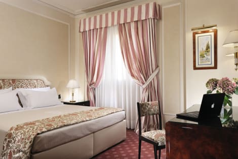 Hotel De La Ville