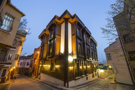 GLK PREMIER Sea Mansion Suites & Spa Hotel