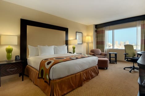 Hilton Baltimore Inner Harbor Hotel