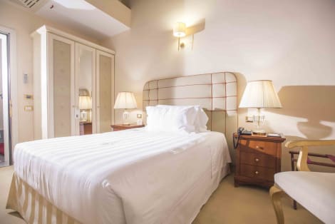 Golden Tower Hotel & Spa Hotel
