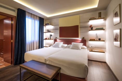 Vincci Mae Hotel