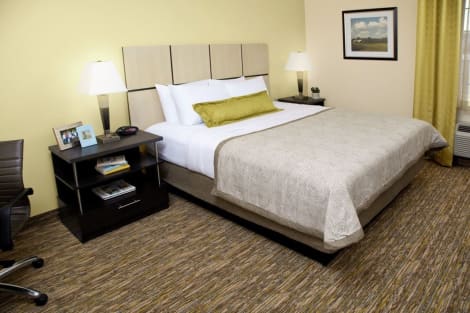 Candlewood Suites OMAHA - MILLARD AREA Hotel