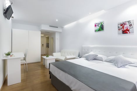 Boutique Urban Madrid Genova Hotel