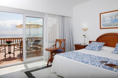 Roc Illetas Apartahotel