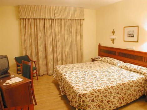 Hotel Reyes Católicos