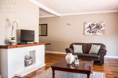 Little Rose Guesthouse & Self-Catering Hotel