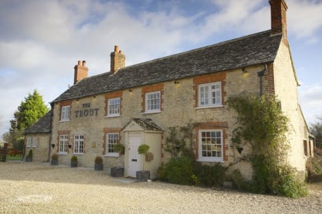 The Trout at Tadpole Bridge Hotel