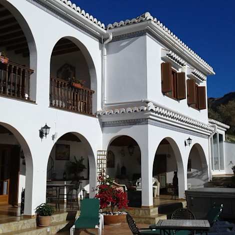 Hotel Casa Roble B&B
