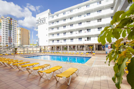 Port Fiesta Park Hotel