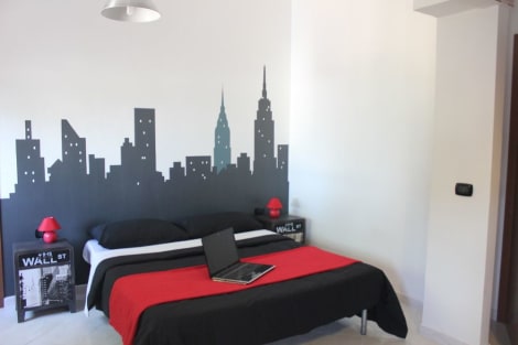 Metropolis Rooms & Services Hotel