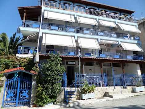 Hotel Artemis Studios & Apartments
