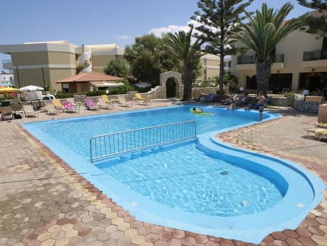 Despina Studios Hotel