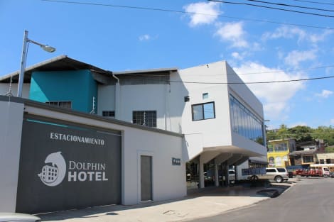 Dolphin Hotel