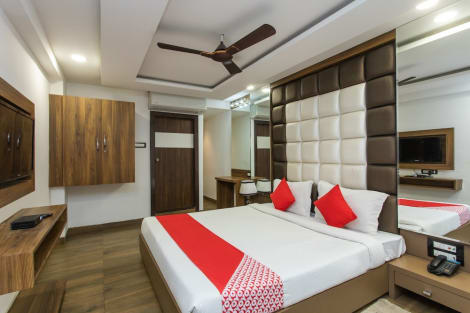 OYO 8977 Hotel Rajnandani Residency Hotel