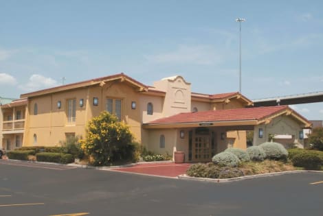 La Quinta Inn by Wyndham Austin University Area Hotel