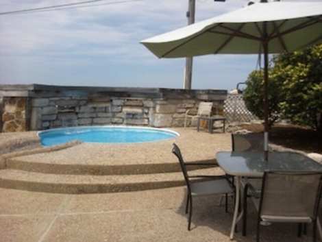 Hotel Quails Nest Inn and Suites