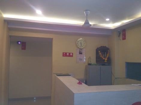 Hotel Vashi Inn