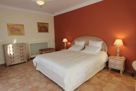 Aux charmes de grasse Hotel