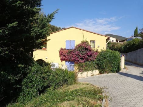 Villa Petra Hotel