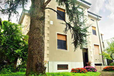 Hotel Bed and Breakfast Villa Laila