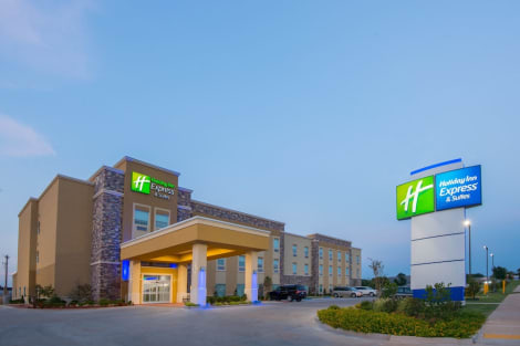 Holiday Inn Express & Suites Stillwater - University Area Hotel