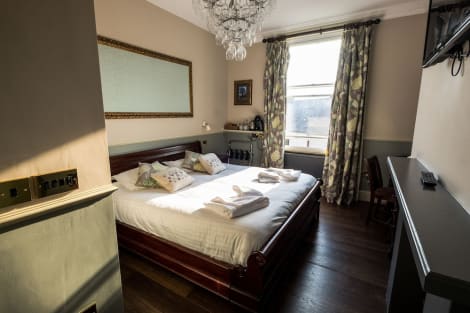 The Royal Oak Hotel